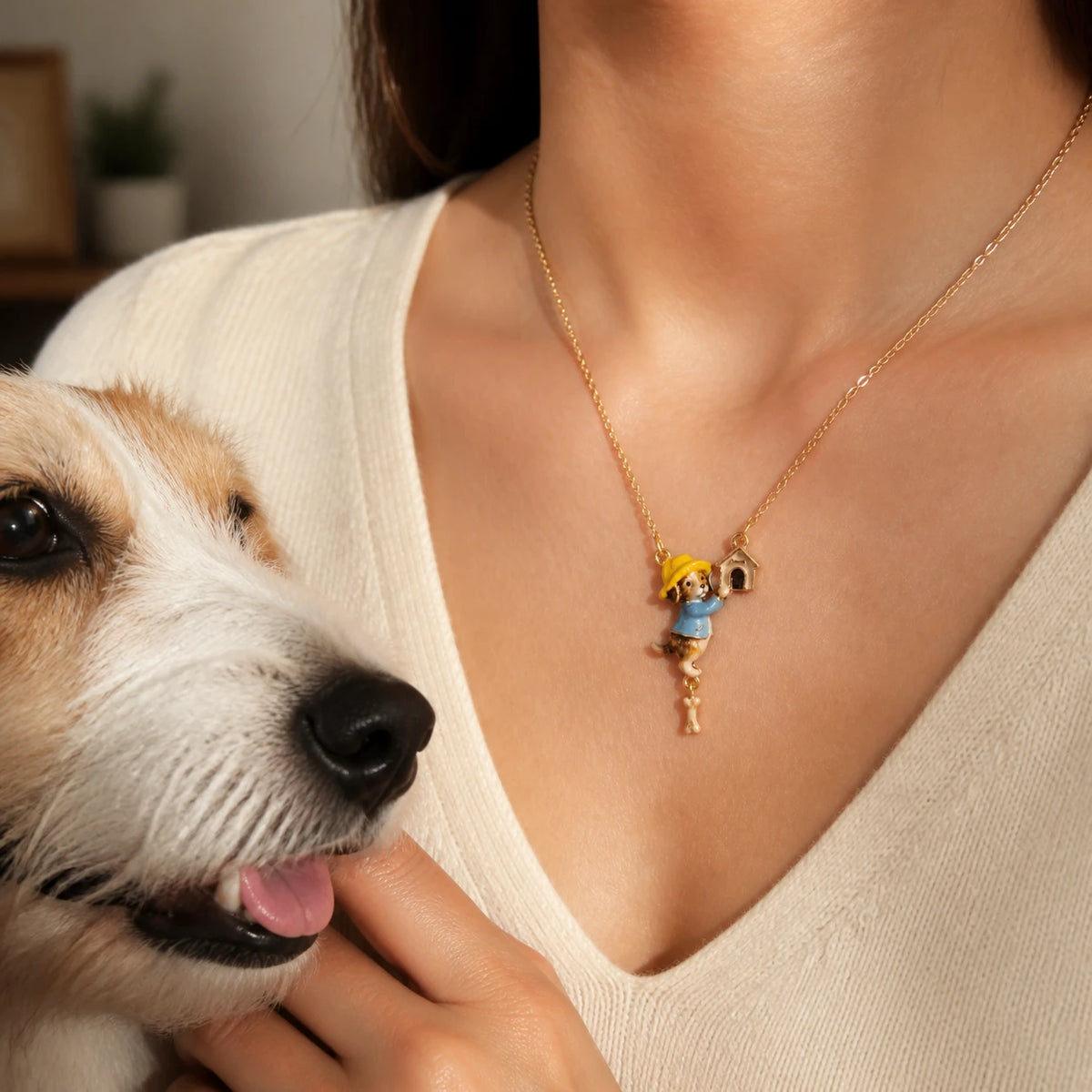 Colar Gato e Cão — modelo Cão em uso