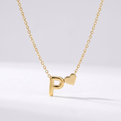 Colar letra P dourado com coração, colar personalizado feminino em aço inoxidável resistente à água.