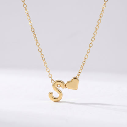 Colar letra S dourado com coração, colar personalizado feminino em aço inoxidável resistente à água.