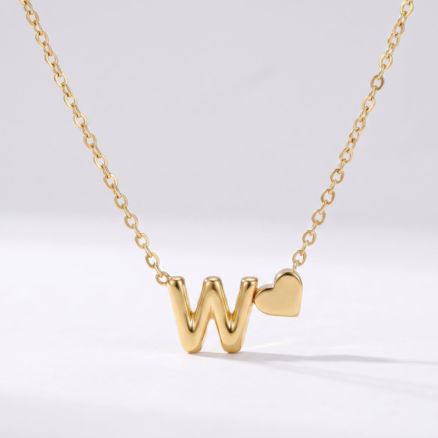 Colar letra W dourado com coração, colar personalizado feminino em aço inoxidável resistente à água.