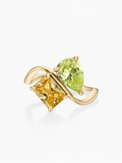 Anel duas pedras Agosto-Peridoto (pera) e Novembro-Citrino (retângulo) dourado