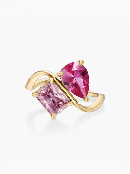 Anel duas pedras Julho-Rubi (pera) e Outubro-Turmalina Rosa (retângulo) dourado
