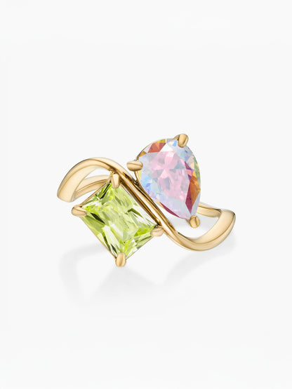 Anel duas pedras Junho-Alexandrite (pera) e Agosto-Peridoto (retângulo) dourado