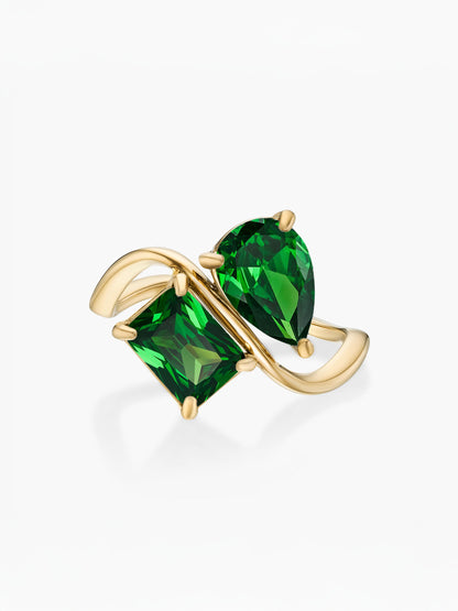 Anel duas pedras Maio-Esmeralda (pera) e Maio-Esmeralda (retângulo) dourado