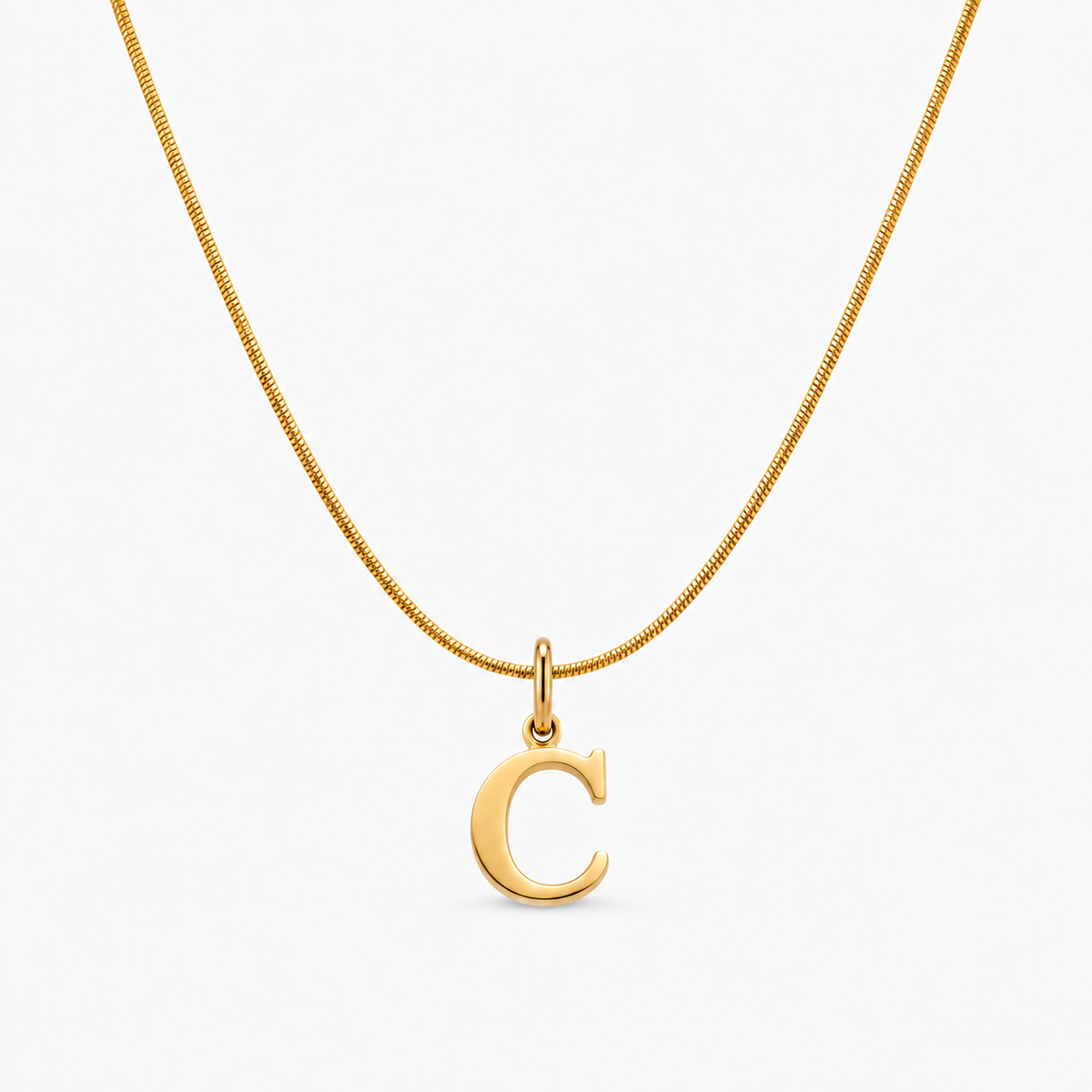 Colar personalizado dourado com inicial C