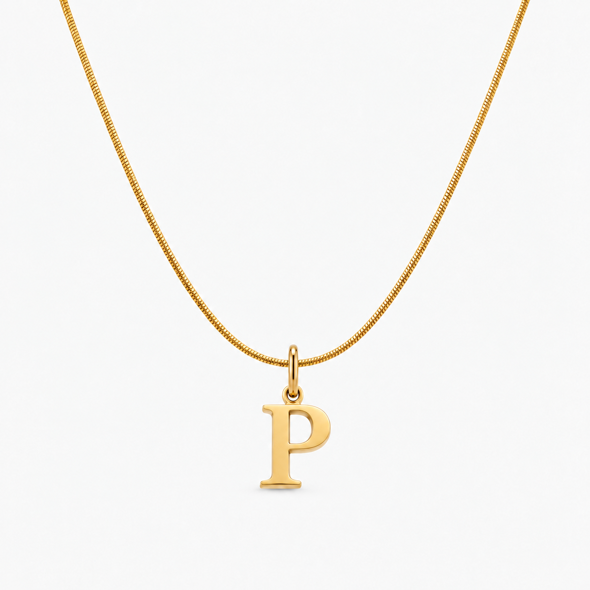 Colar personalizado dourado com inicial P