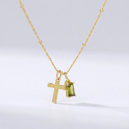 Colar cruz com pedra de nascimento Agosto — Peridoto