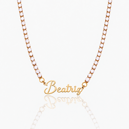 Colar Nome Brilhante dourado personalizado com Beatriz