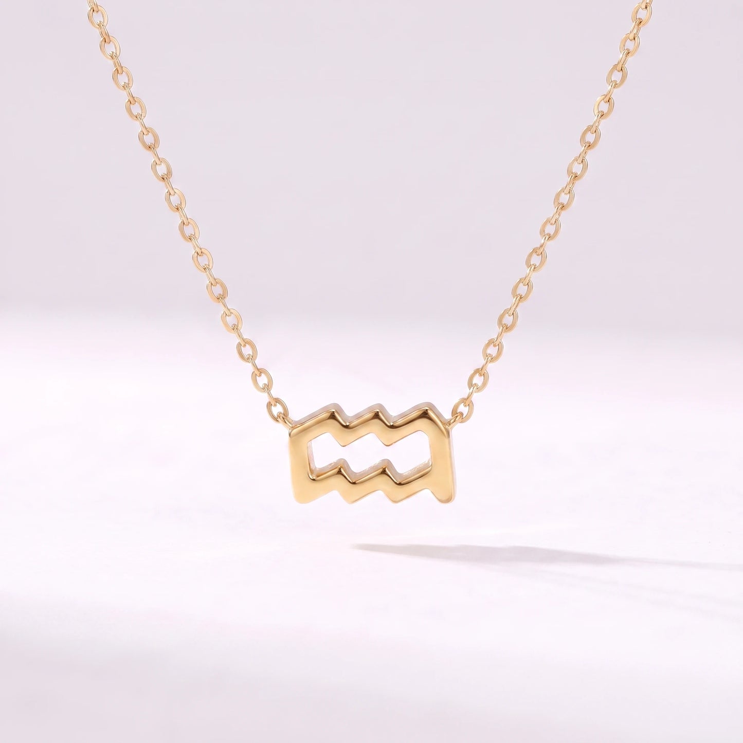 Colar símbolo do zodíaco Aquário dourado