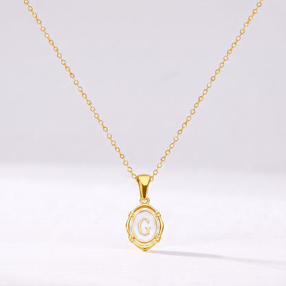 Colar oval com letra personalizada G dourado