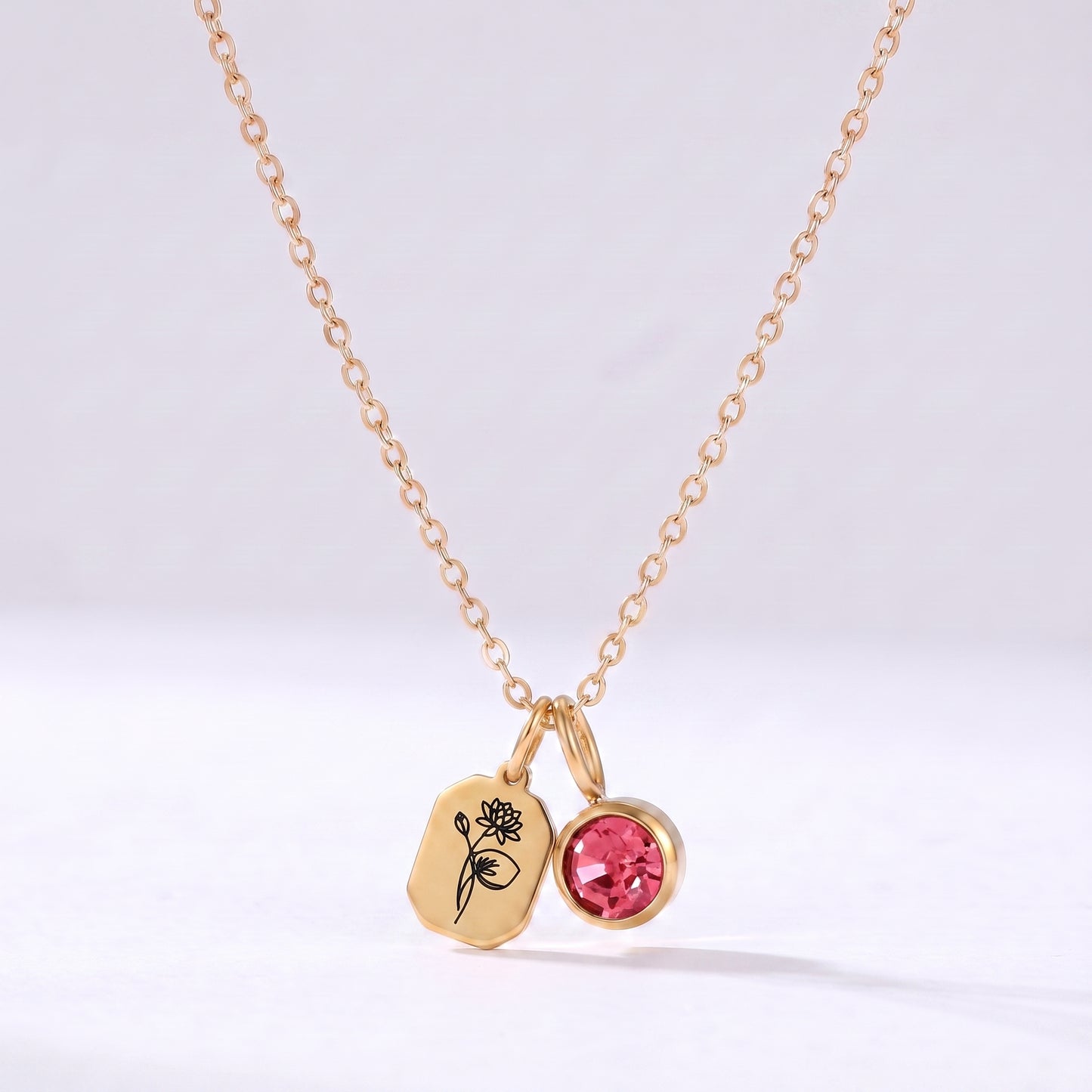 Colar flor e pedra do mês Julho-Rubi dourado