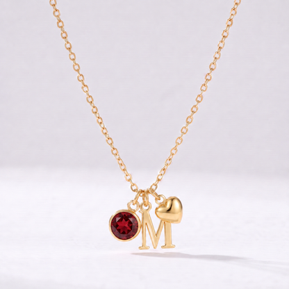 Colar letra M dourado com pedra de nascimento e coração