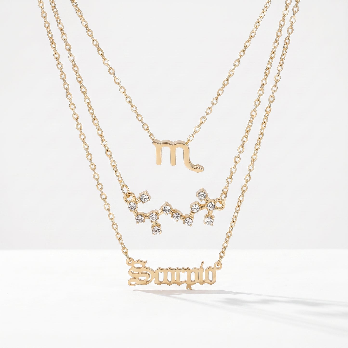 Conjunto 3 colares signo Escorpião dourado