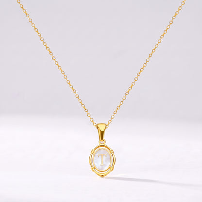 Colar oval com letra personalizada T dourado