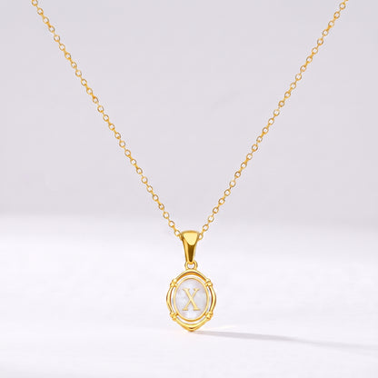 Colar oval com letra personalizada X dourado