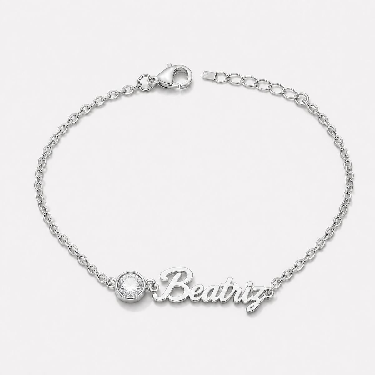 Pulseira Nome e Pedra de Nascimento prateada — Abril — Diamante, nome Beatriz