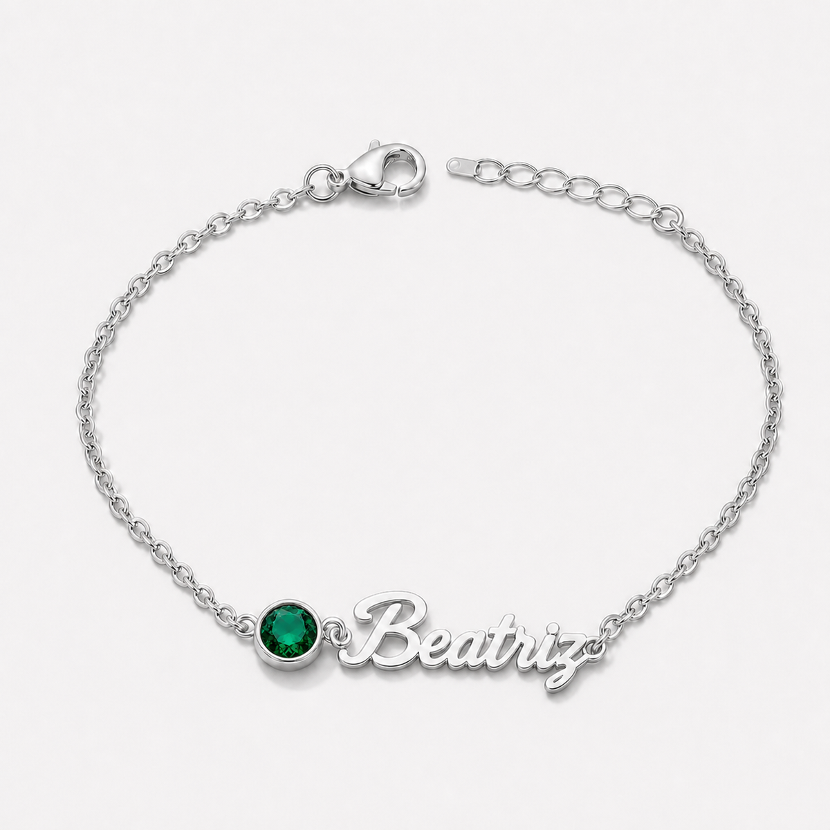 Pulseira Nome e Pedra de Nascimento prateada — Maio — Esmeralda, nome Beatriz